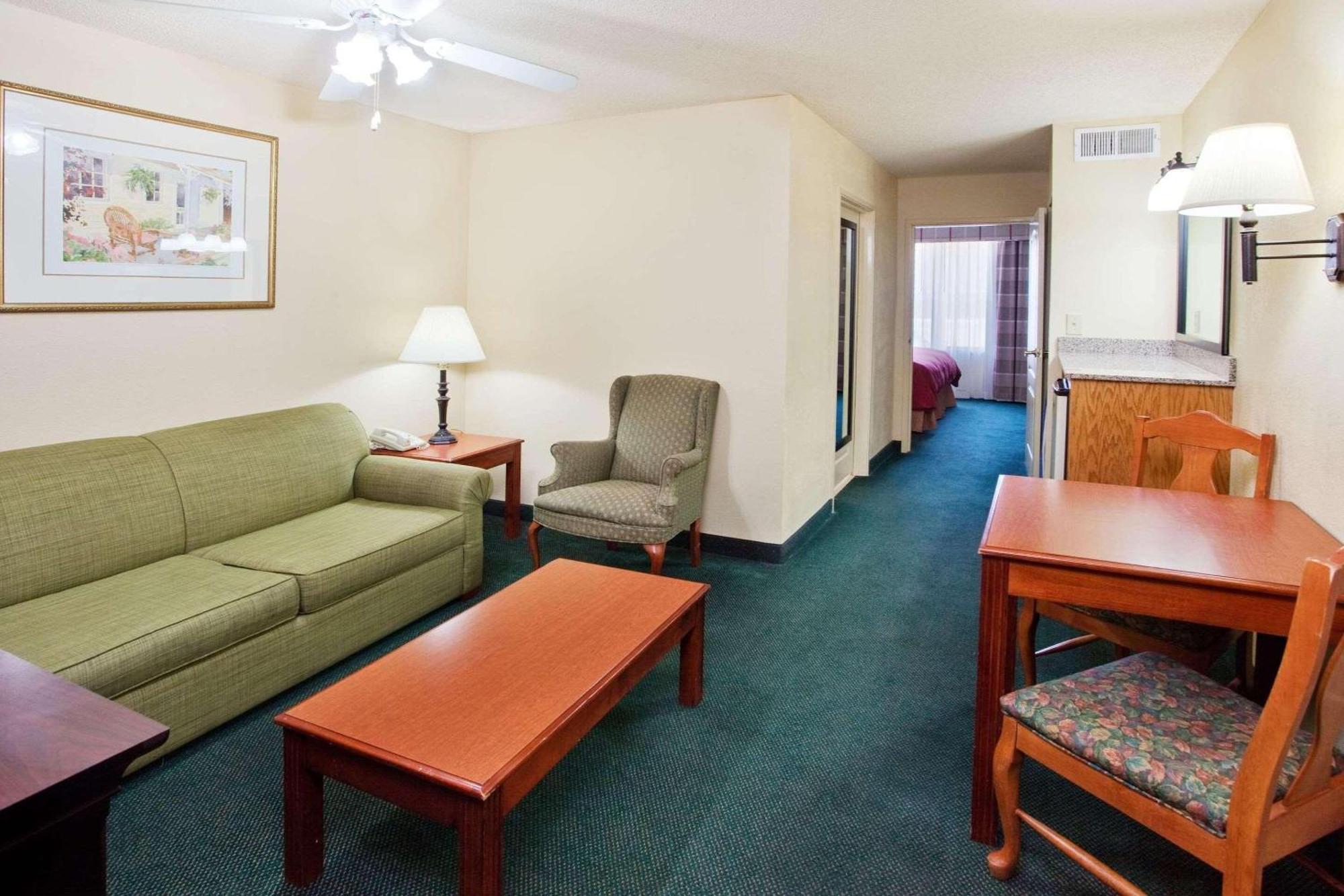 Country Inn & Suites By Radisson, Hiram, Ga Exterior photo